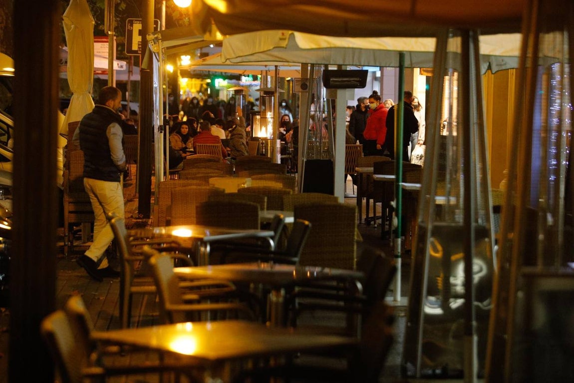 En imágenes, el ambiente en las calles de Córdoba primer día de desescalada navideña