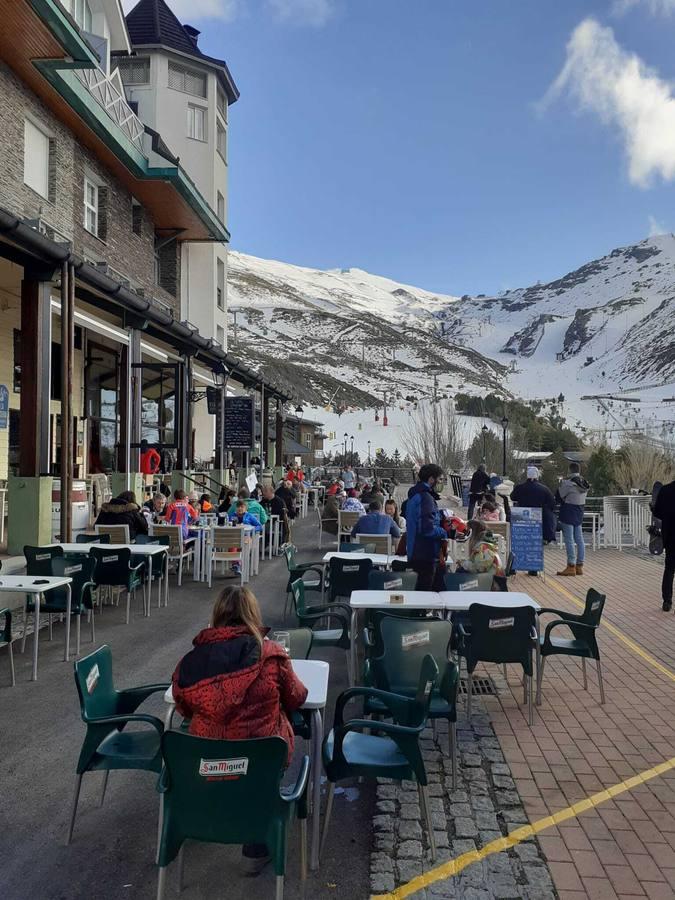 Sierra Nevada reabre sus pistas