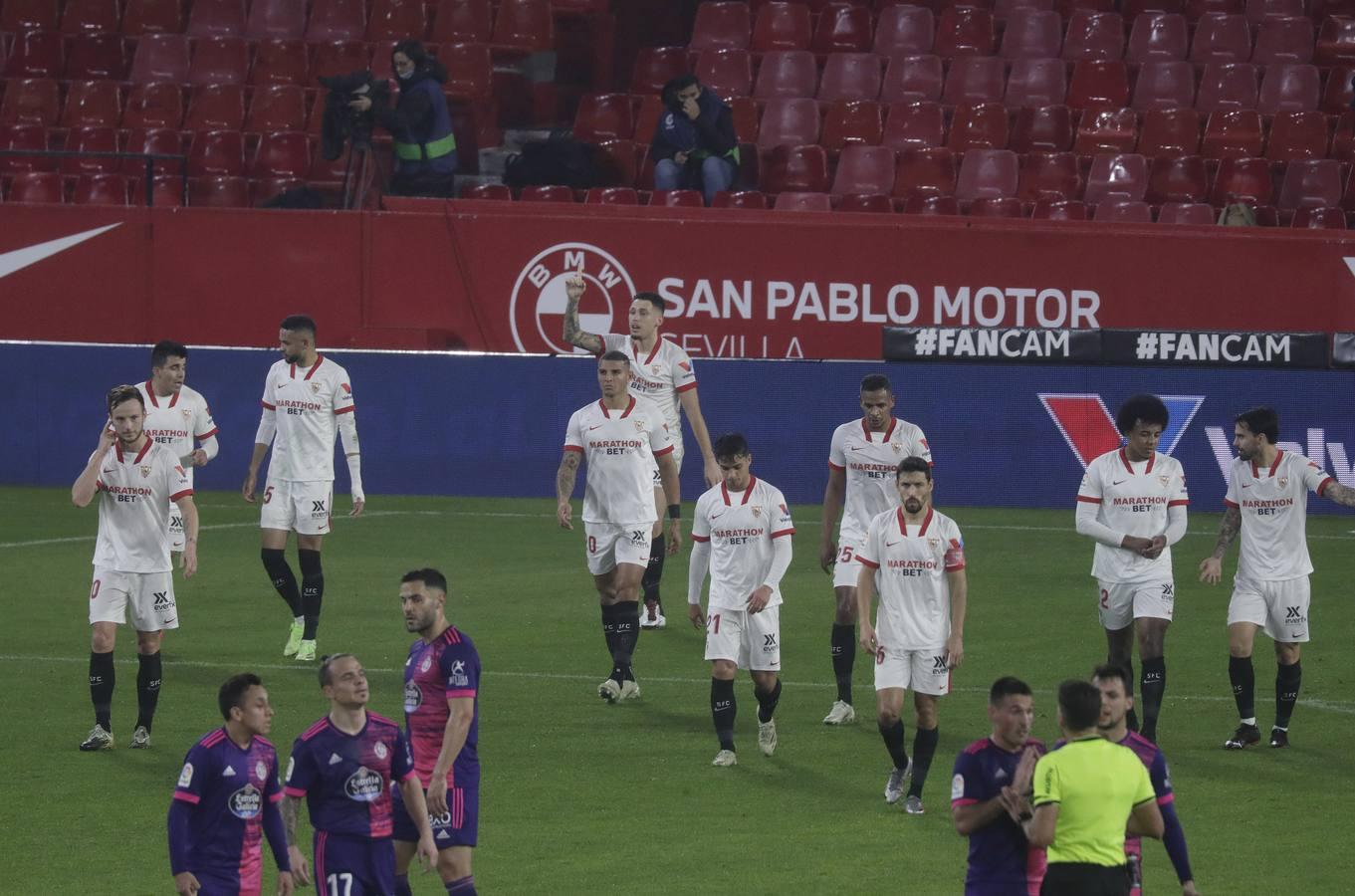 En imágenes, el partido entre el Sevilla F.C. y el Valladolid