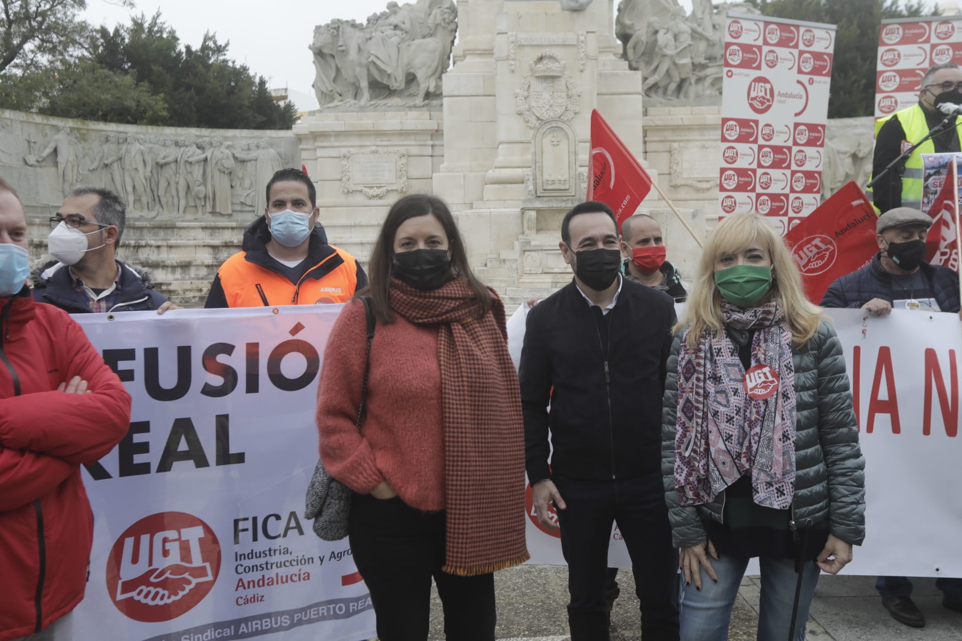 Concentración a favor de la industria en la Bahía de Cádiz