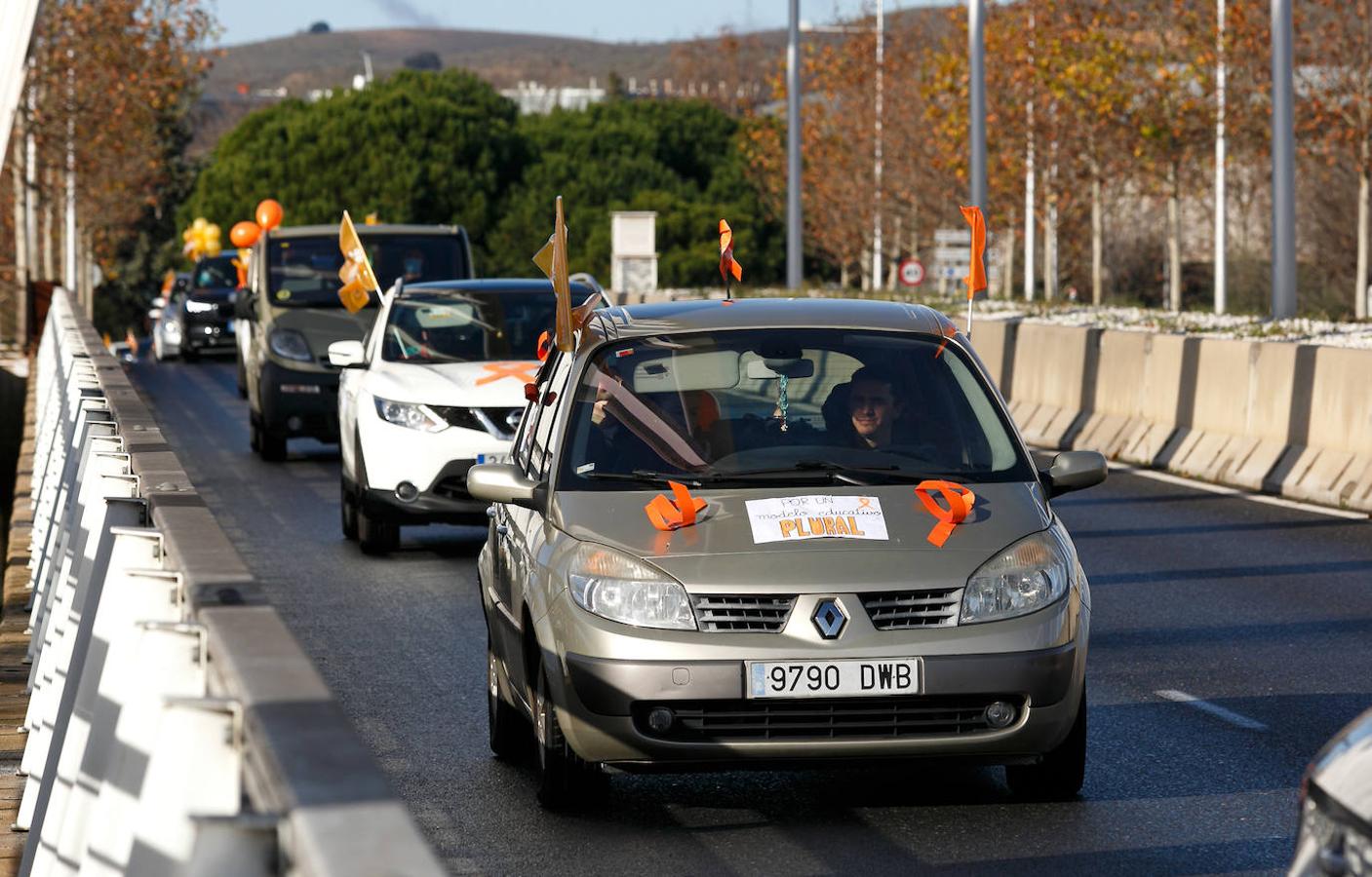 La protesta en Toledo contra la «ley Celaá», en imágenes