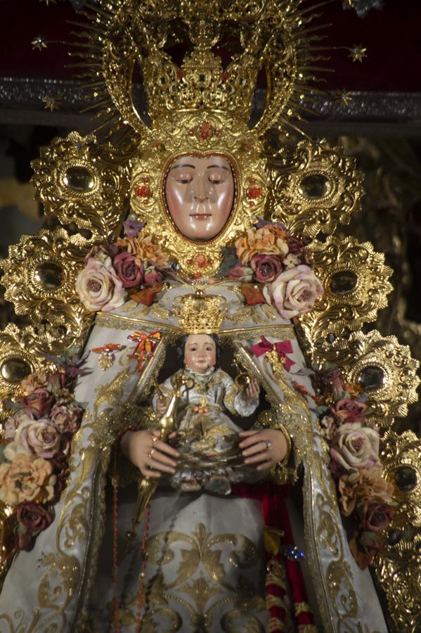 La Virgen del Rocío de Sevilla, el último altar de 2020