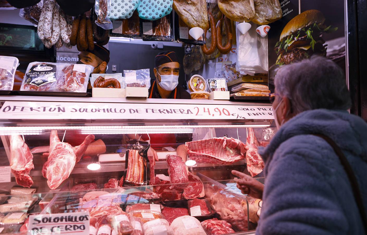 En imágenes, las compras de Navidad en los mercados de Córdoba