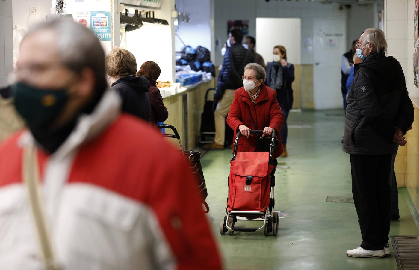 En imágenes, las compras de Navidad en los mercados de Córdoba