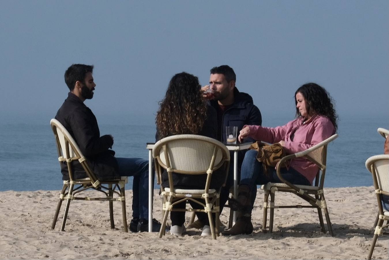 Ambiente en Cádiz las horas previas a la Nochebuena del coronavirus