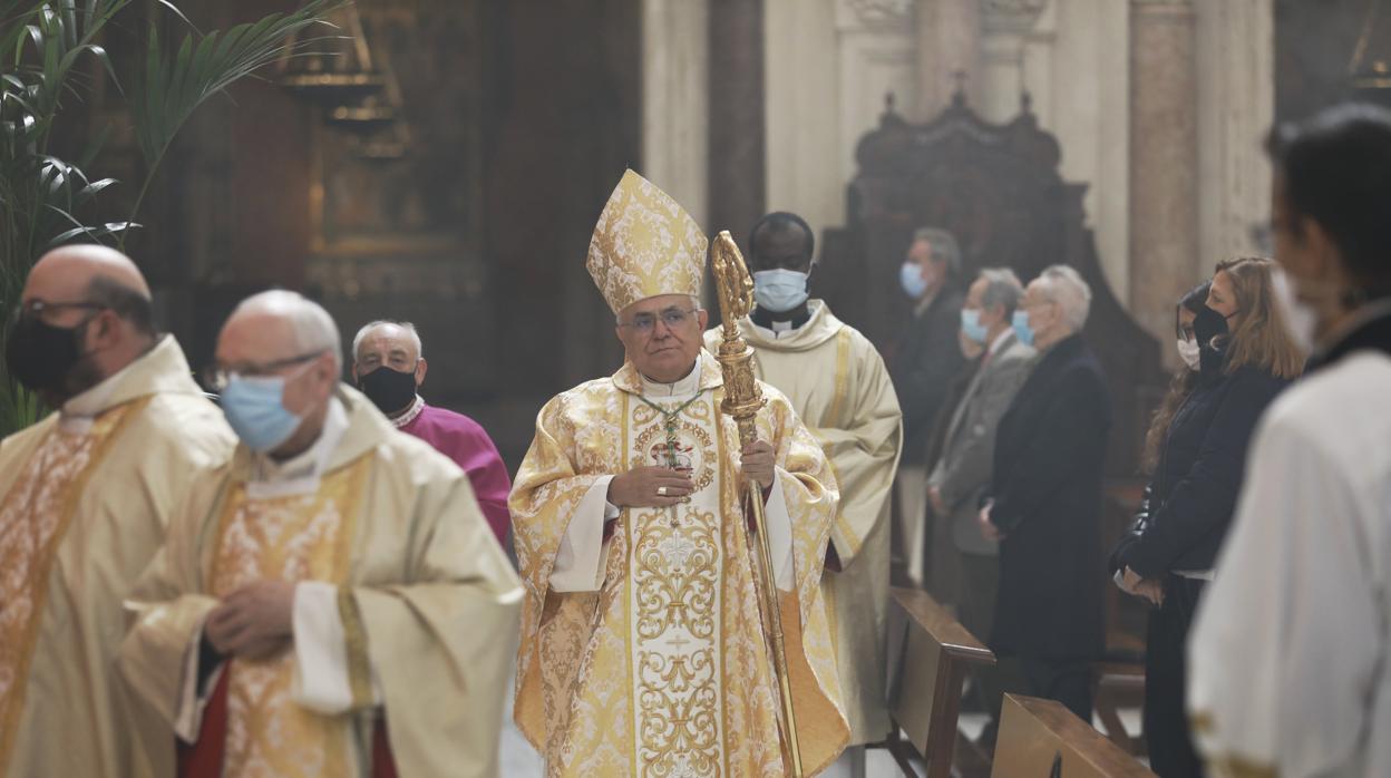 La Misa de Navidad en la Santa Catedral de Córdoba, en imágenes