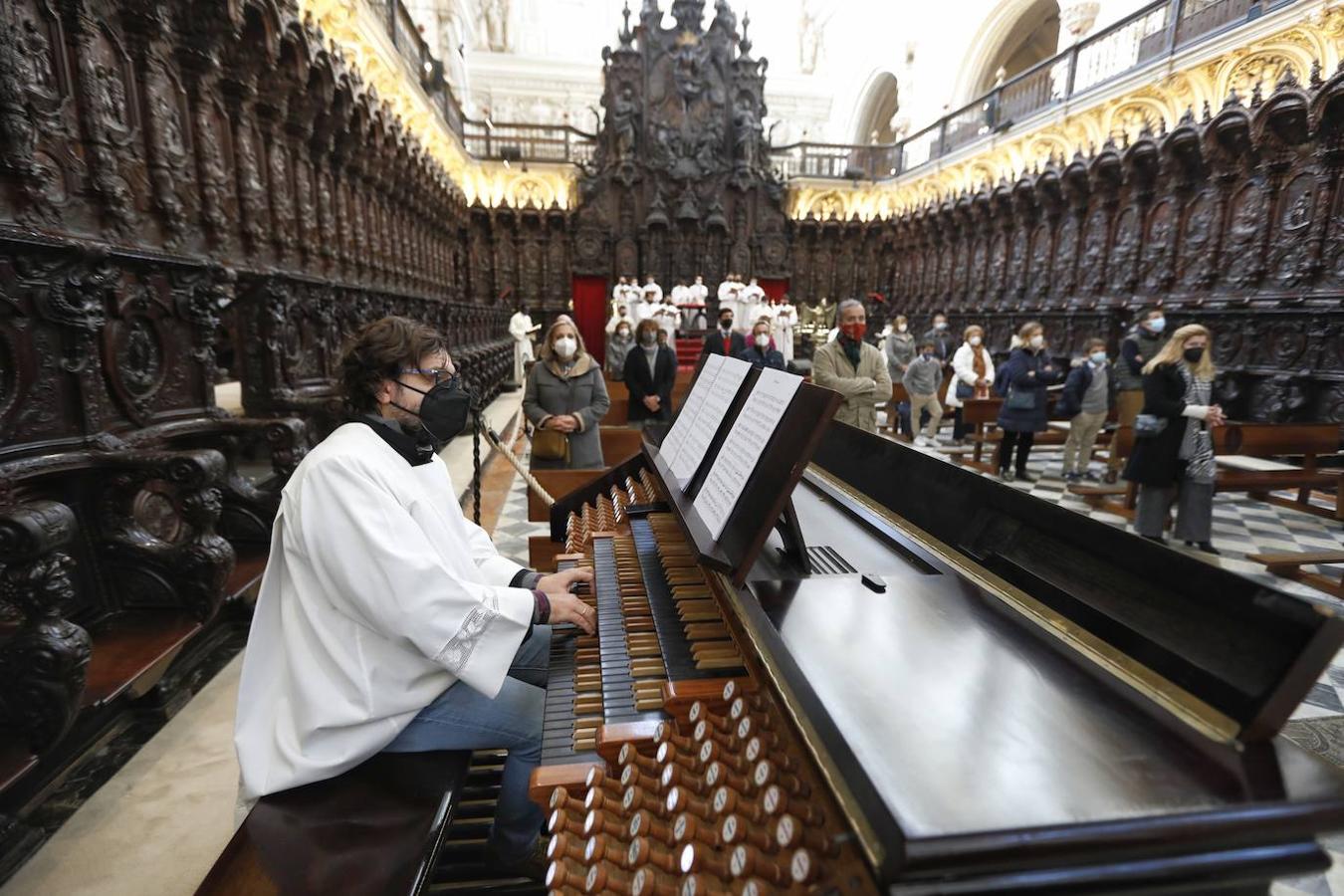 La Misa de Navidad en la Santa Catedral de Córdoba, en imágenes