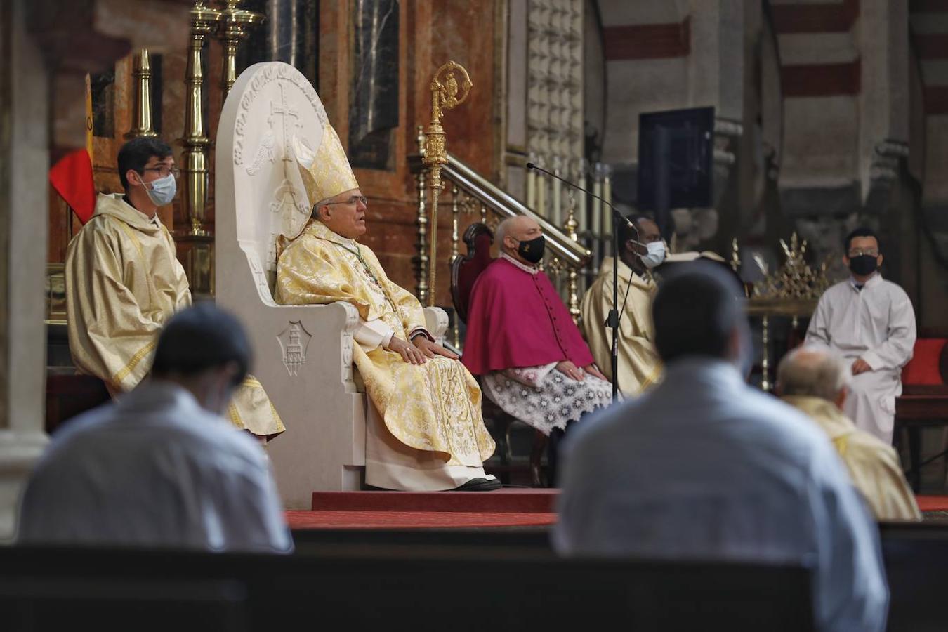 La Misa de Navidad en la Santa Catedral de Córdoba, en imágenes