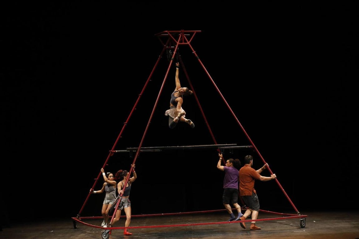 El espectáculo de circo del Gran Teatro de Córdoba, en imágenes