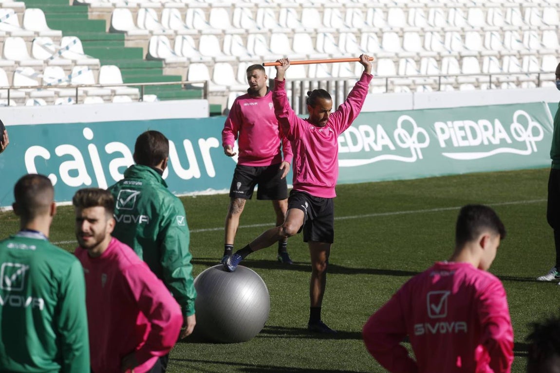 El regreso del Córdoba CF tras el parón navideño, en imágenes