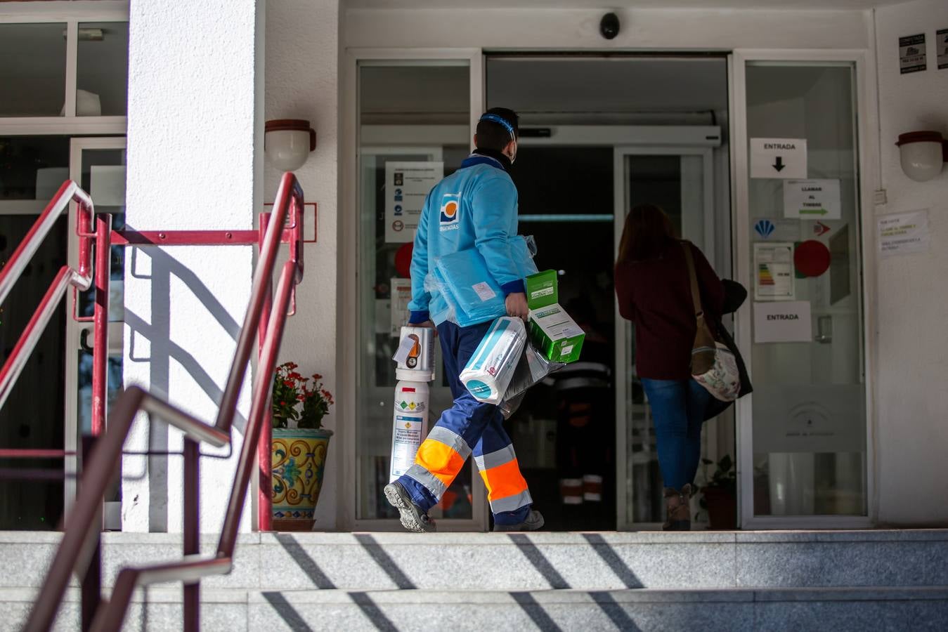 Llegada de las vacunas a la residencia Heliópolis