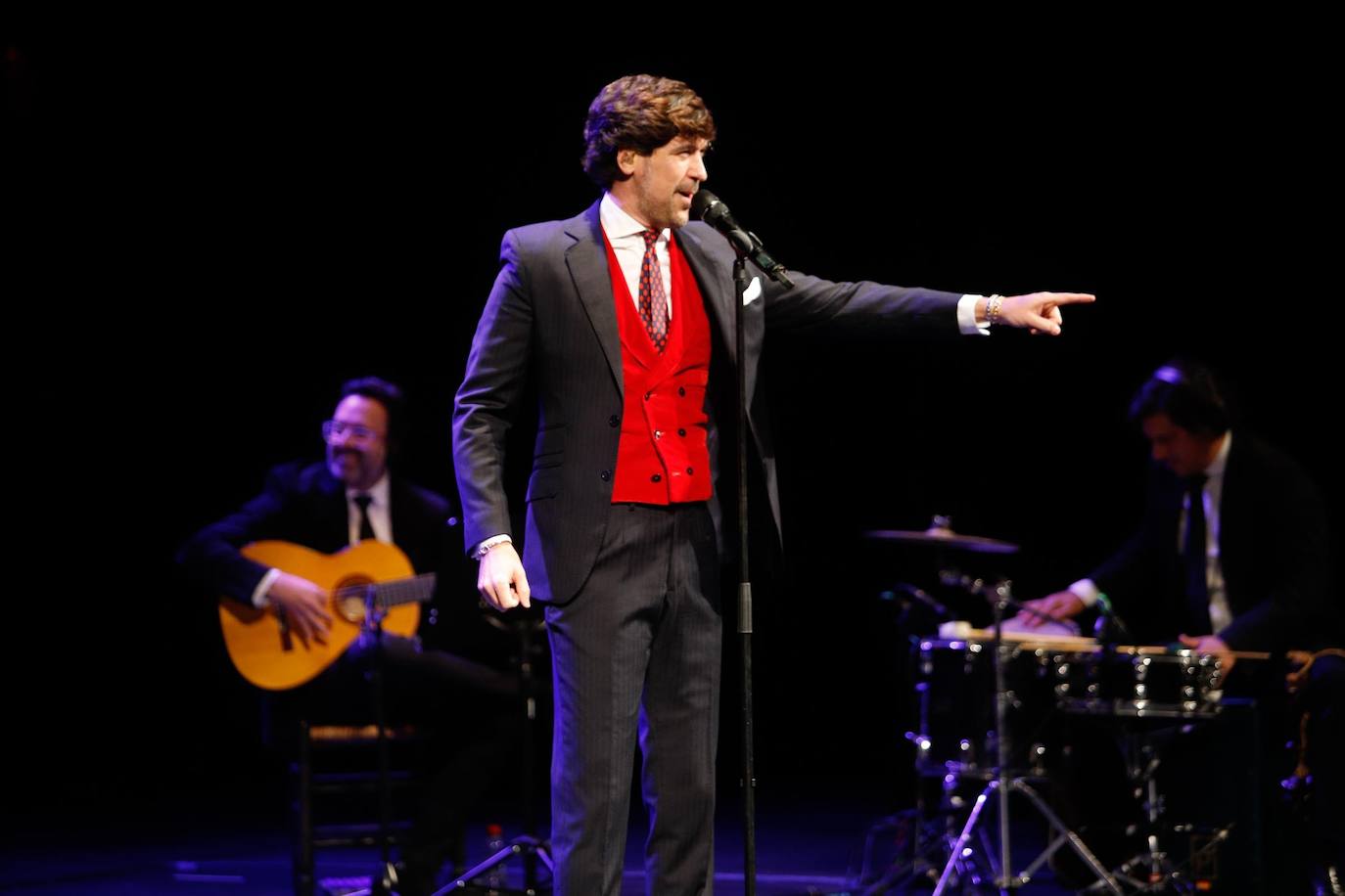 La actuación de Manuel Lombo en el Gran Teatro de Córdoba, en imágenes