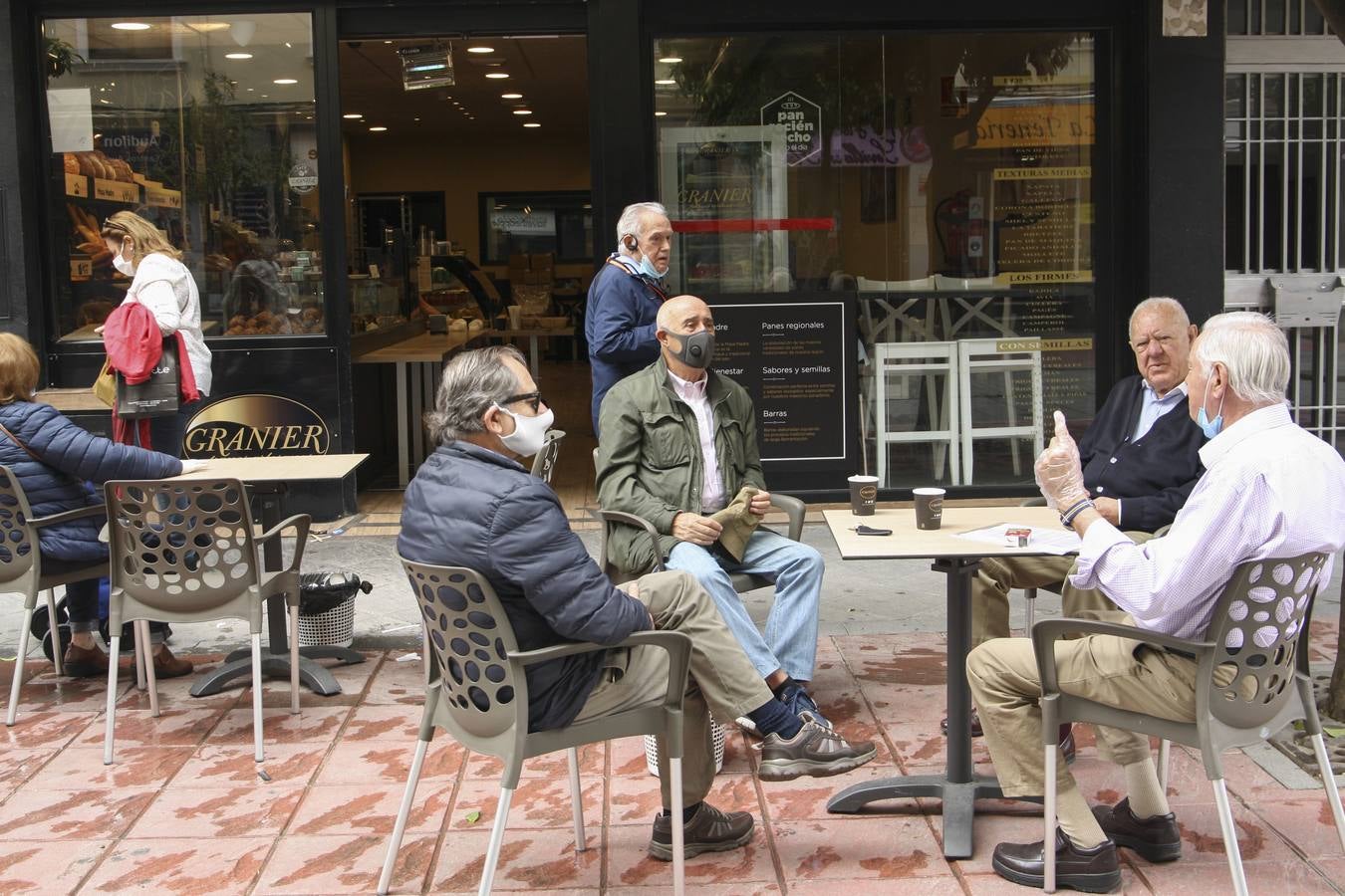 Levantamiento de restricciones durante el confinamiento en el primer estado de alarma en Sevilla