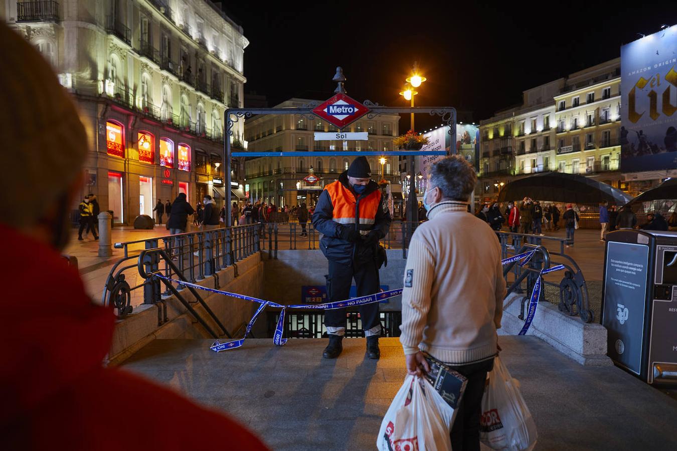 La parada de Metro de Sol también estuvo cerrada. 