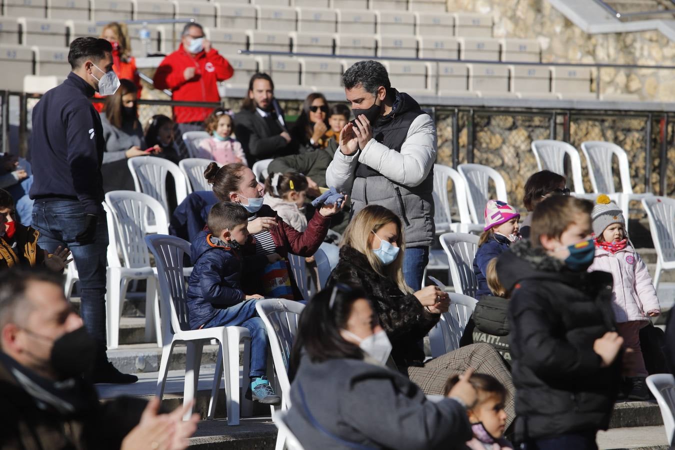 La Fiesta Infantil Fin de Año del Teatro de la Axerquía, en imágenes