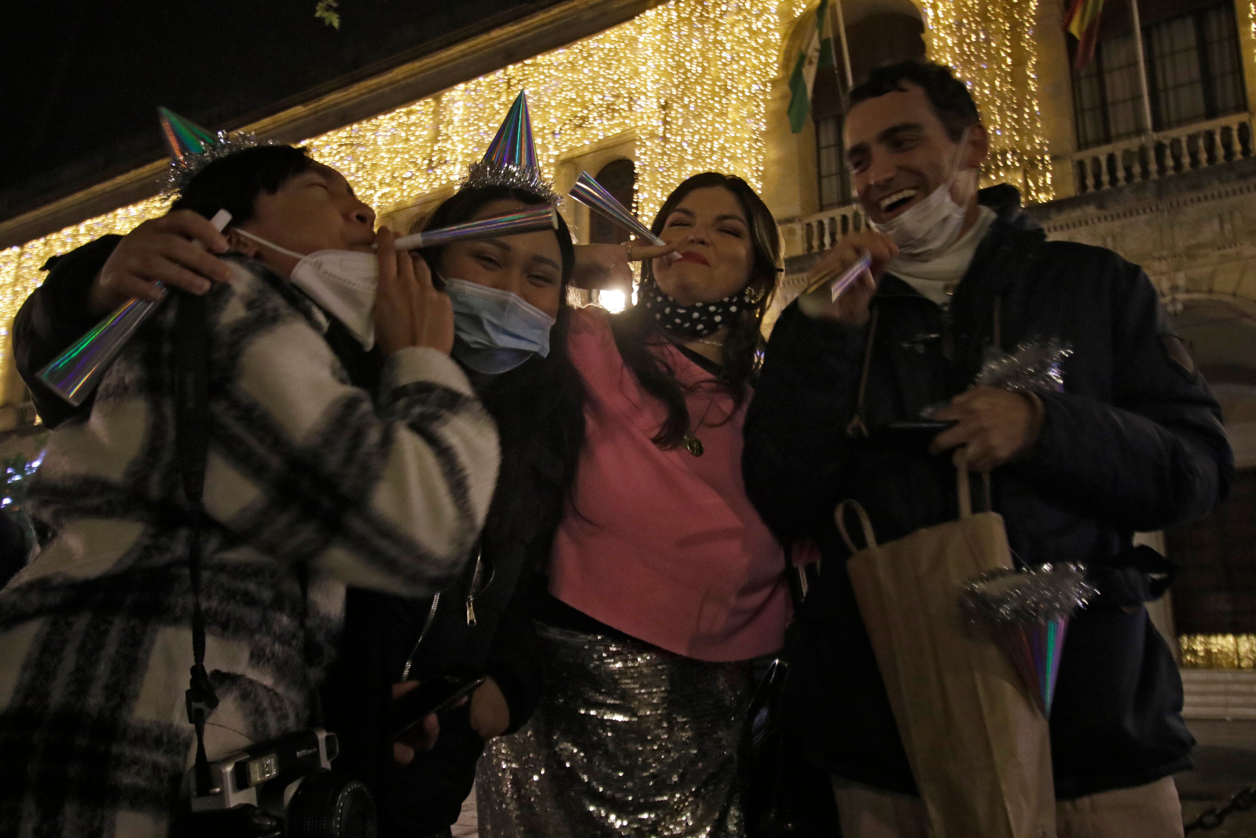 La Nochevieja en el centro de Sevilla, en imágenes