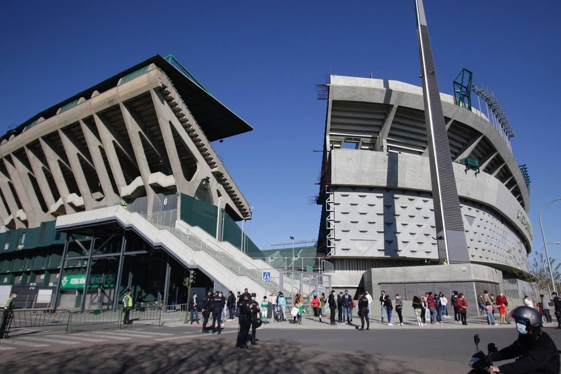 Ambiente de un derbi marcado por el coronavirus