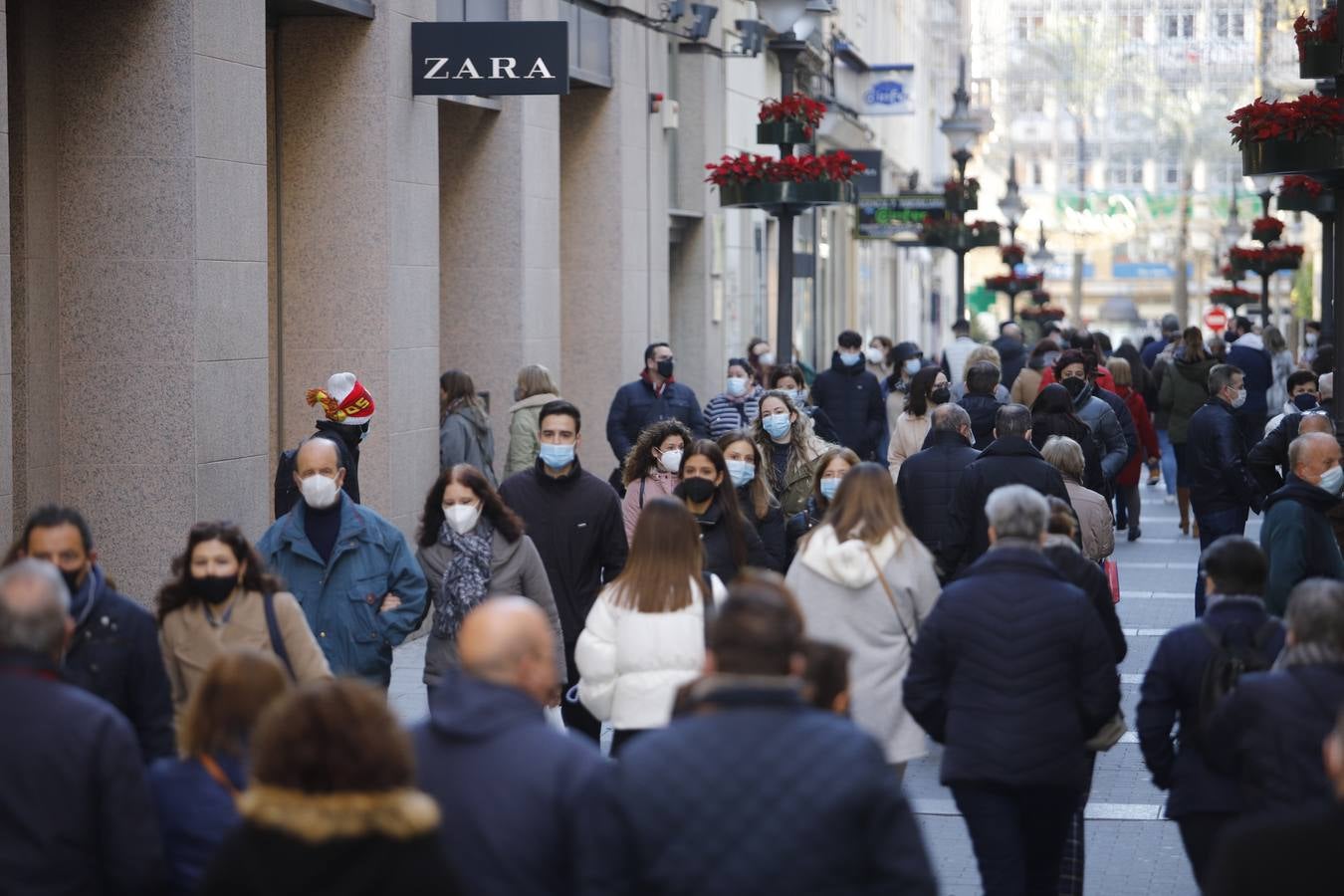 El ambiente de compras en el Centro y Santa Rosa, en imágenes