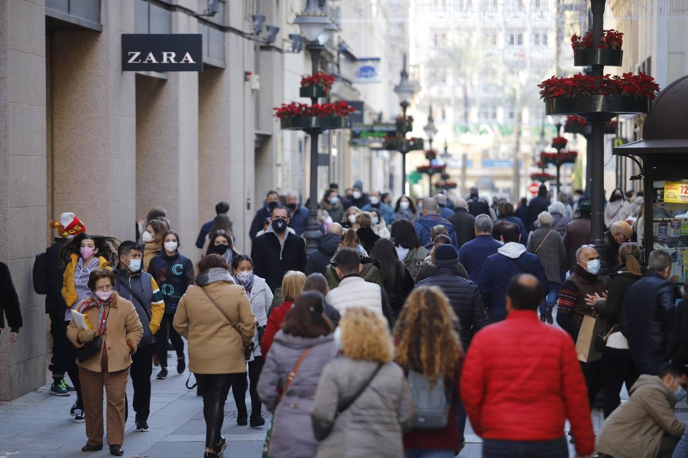 El ambiente de compras en el Centro y Santa Rosa, en imágenes