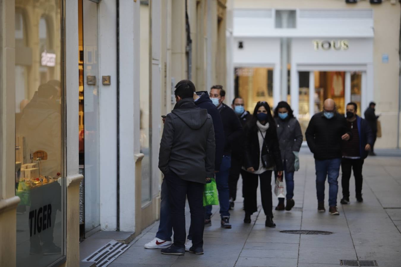 El ambiente de compras en el Centro y Santa Rosa, en imágenes