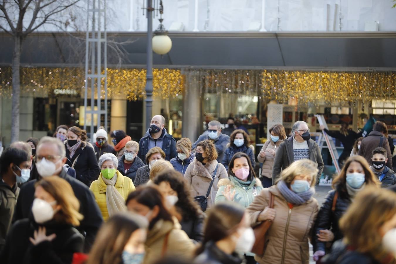 El ambiente de compras en el Centro y Santa Rosa, en imágenes