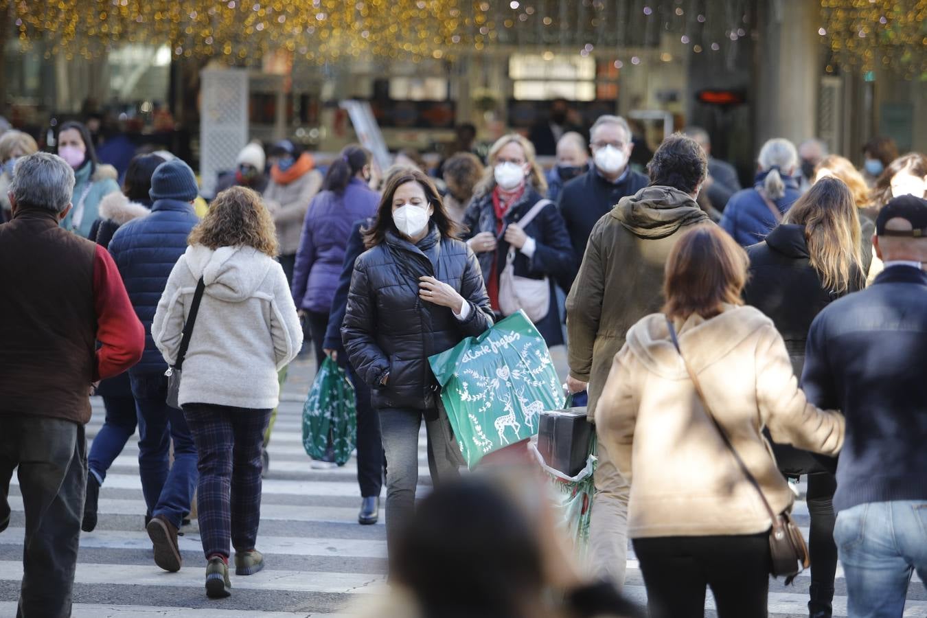 El ambiente de compras en el Centro y Santa Rosa, en imágenes