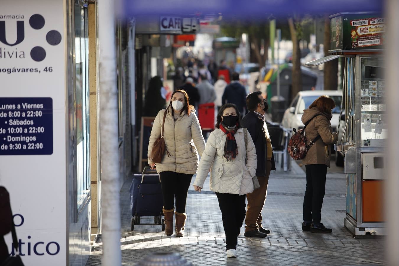 El ambiente de compras en el Centro y Santa Rosa, en imágenes