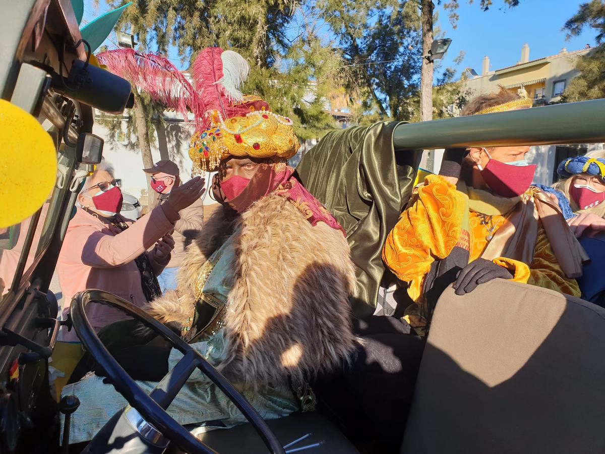 FOTOS Los Reyes Magos recorren las calles de Chiclana en 2021