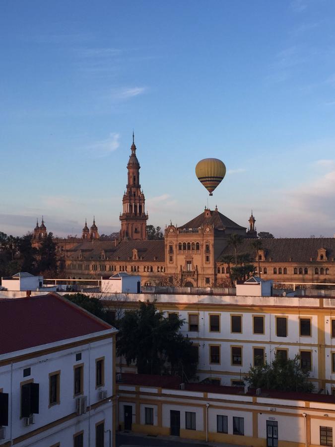 #ReyesMagosABC: Así han vivido los lectores de ABC la llegada de los Reyes Magos a Sevilla en globo