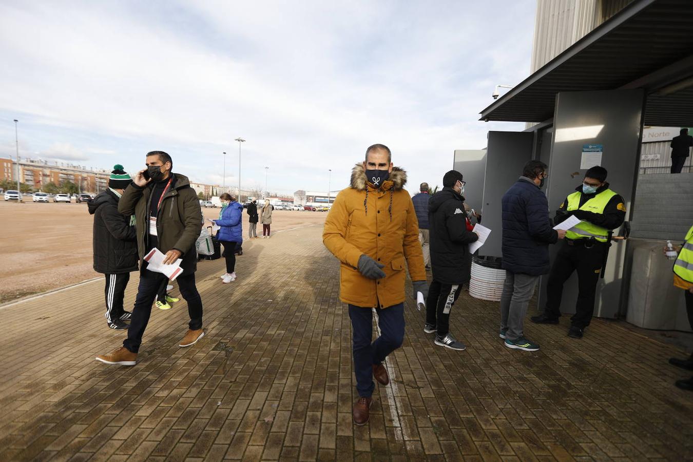 El ambientazo con 2.500 espectadores en la grada en el Córdoba CF - Getafe