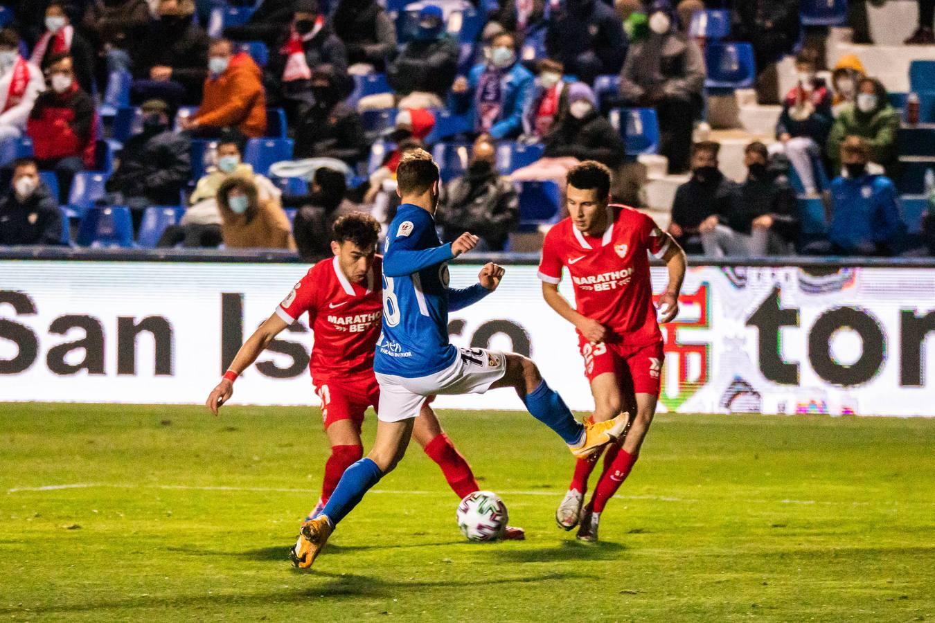 Las mejores imágenes del encuentro entre el Linares y el Sevilla F.C.