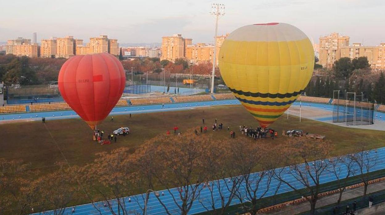 En imágenes, el paseo en globo por Sevilla de los Reyes Magos