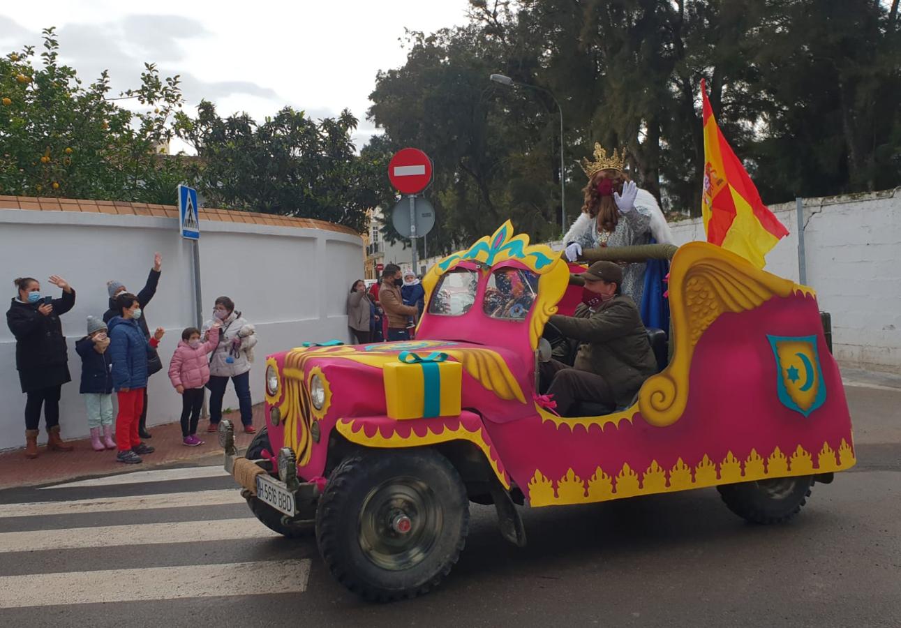 Los Reyes Magos recorren las calles de Chiclana