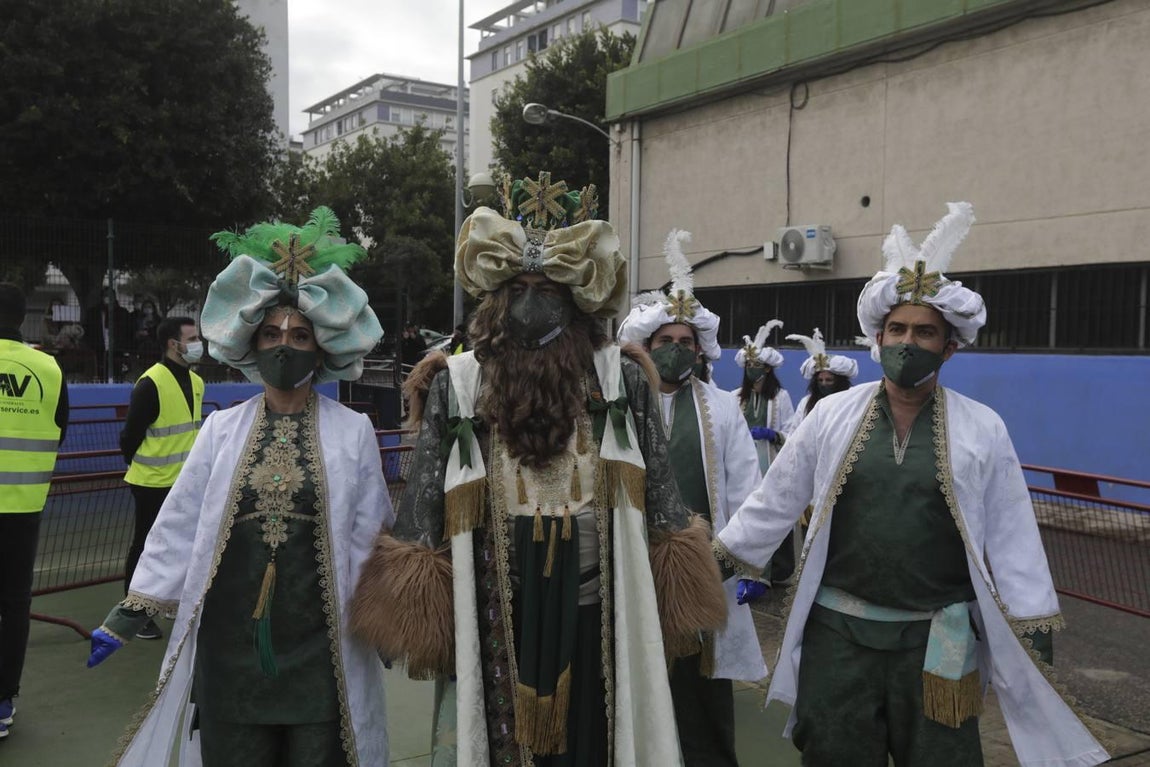 Reyes Magos de Cádiz: largas colas para ver a sus majestades