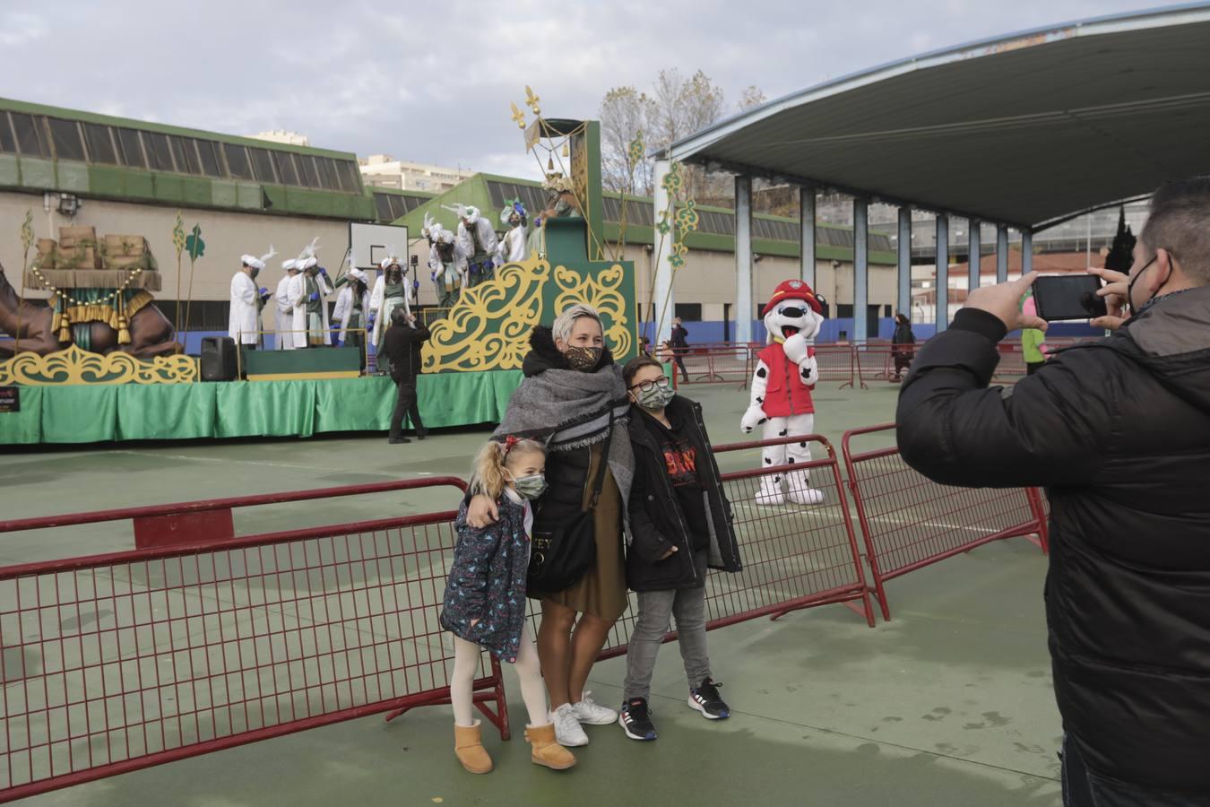 Reyes Magos de Cádiz: largas colas para ver a sus majestades