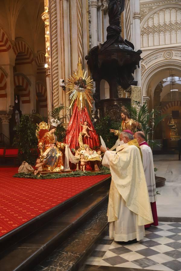 La misa de la Epifanía en la Catedral de Córdoba, en imágenes