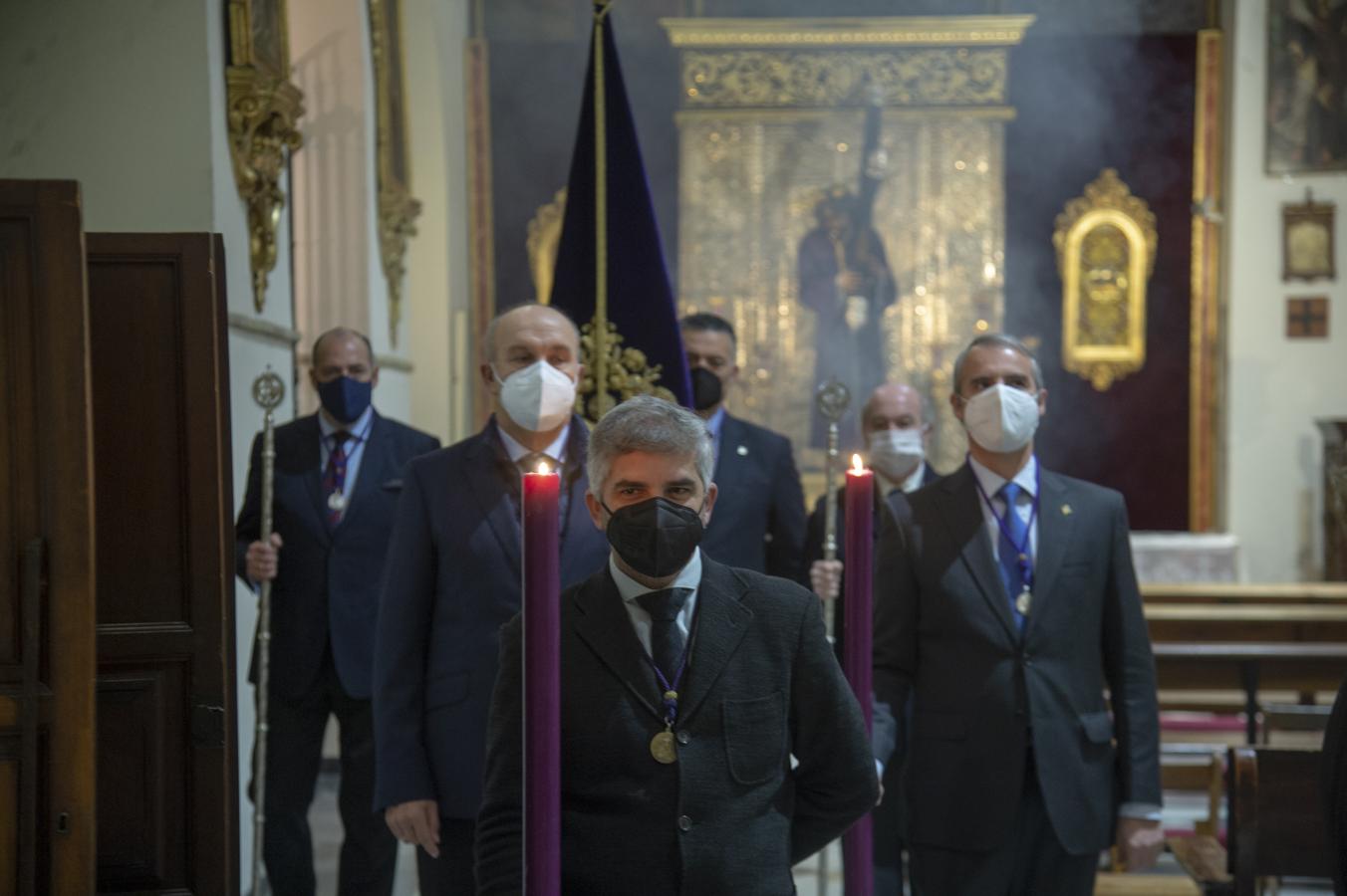 Meditación ante el Señor de las Penas de San Vicente