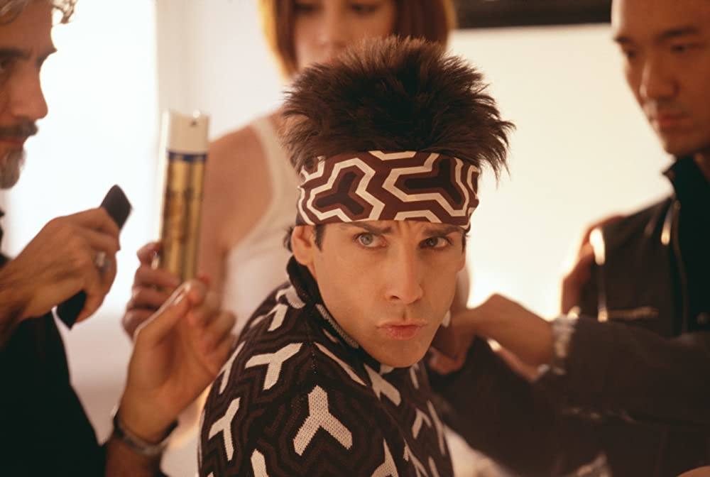 «Zoolander»: La segunda película dirigida por el ya entonces estrella de la comedia Ben Stiller fue defenestrada por la crítica, pero encontró con los años su hueco en el corazón del público. Tanto es así que 18 años después hizo una segunda parte. El «drama» de este supermodelo más tonto que un bote de crema está hecho a golpe de gags, pero si el espectador cae en las garras de su comedia no podrá evitar enamorarse de algunos chistes simples pero efectivos.    (Disponible en Rakuten). 