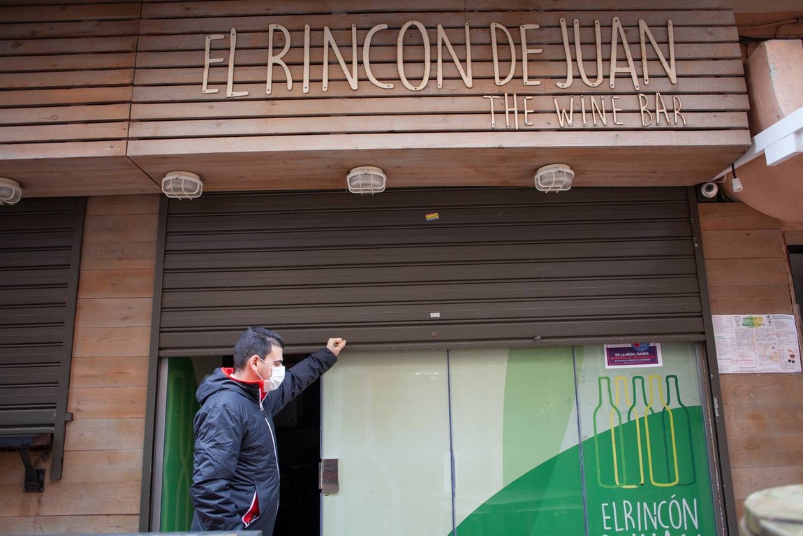 Los comercios de La línea echan el cierre durante dos semanas al menos