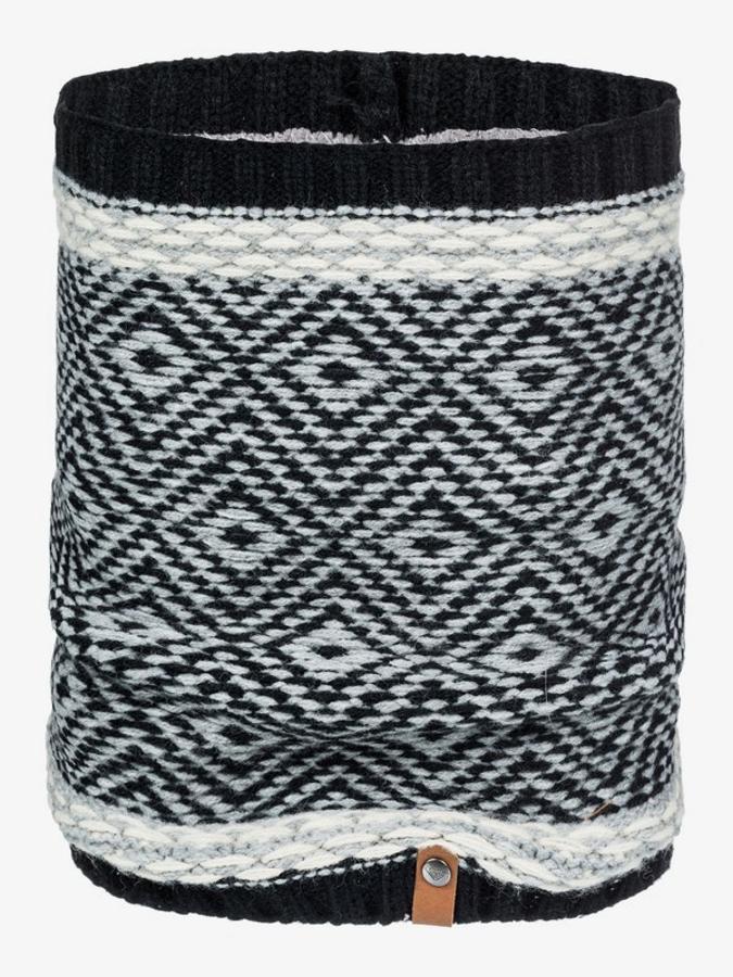 Cuello de lana, de Roxy. Su estampado étnico es perfecto para dotar al look de un toque de tendencia. Posee además la tecnología Roxy HydroSmart, o lo que es lo mismo, un tejido enriquecido con una fórmula totalmente orgánica que protege, calma y cuida la piel en condiciones duras. Precio: 35,99 €.