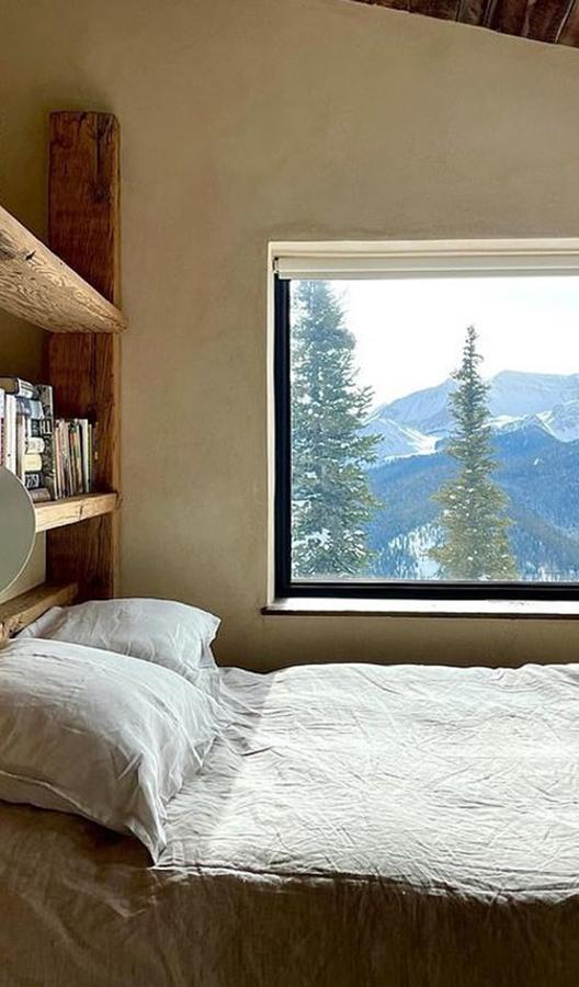 La mansión que Kylie Jenner ha alquilado en Aspen. Aunque Kylie haya decidido alquilarla, si quisiese comprarla tendría que desembolsar 74 millones de dólares. Ahí es nada.