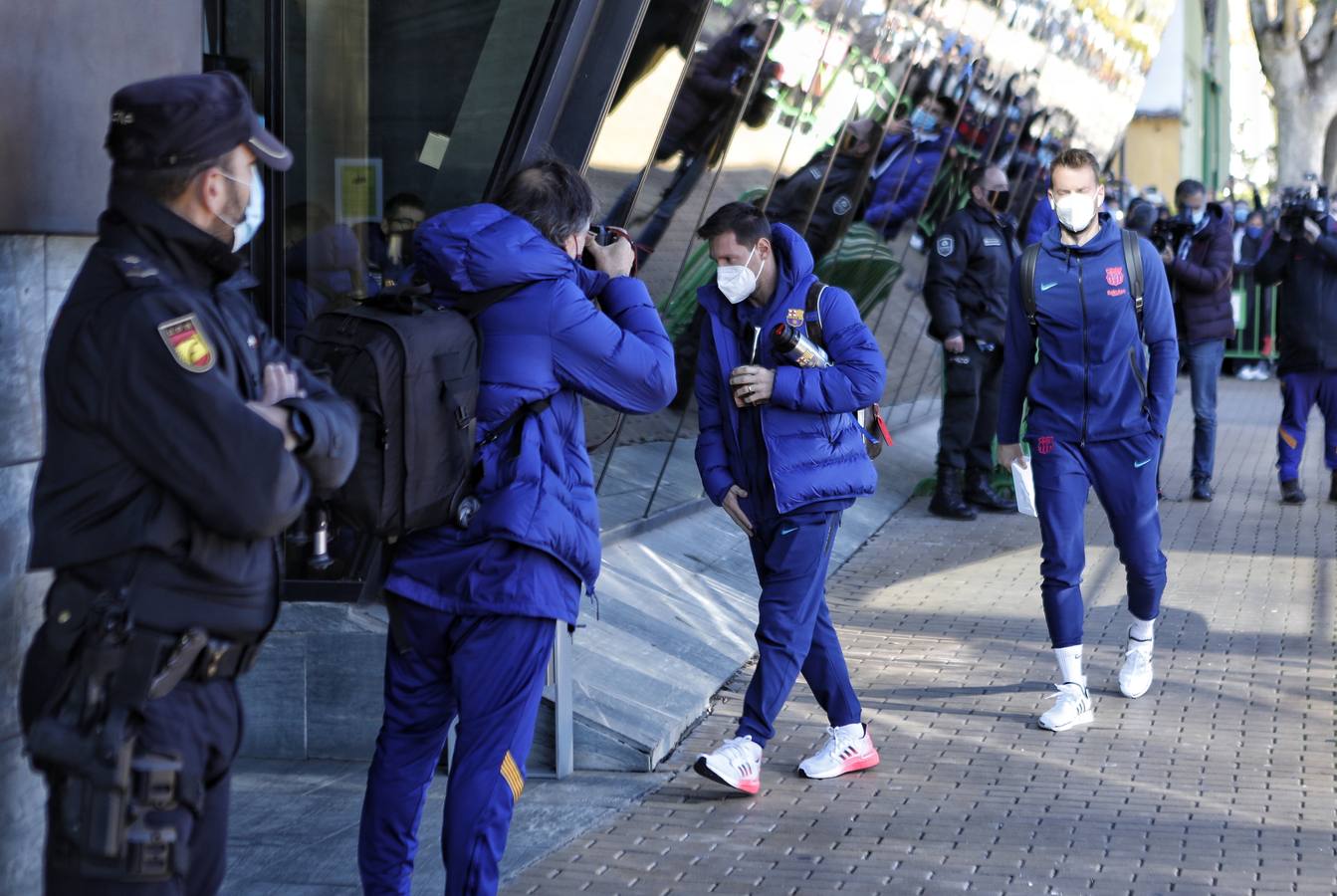 En imágenes, la llegada del Barcelona a Córdoba para disputar la Supercopa