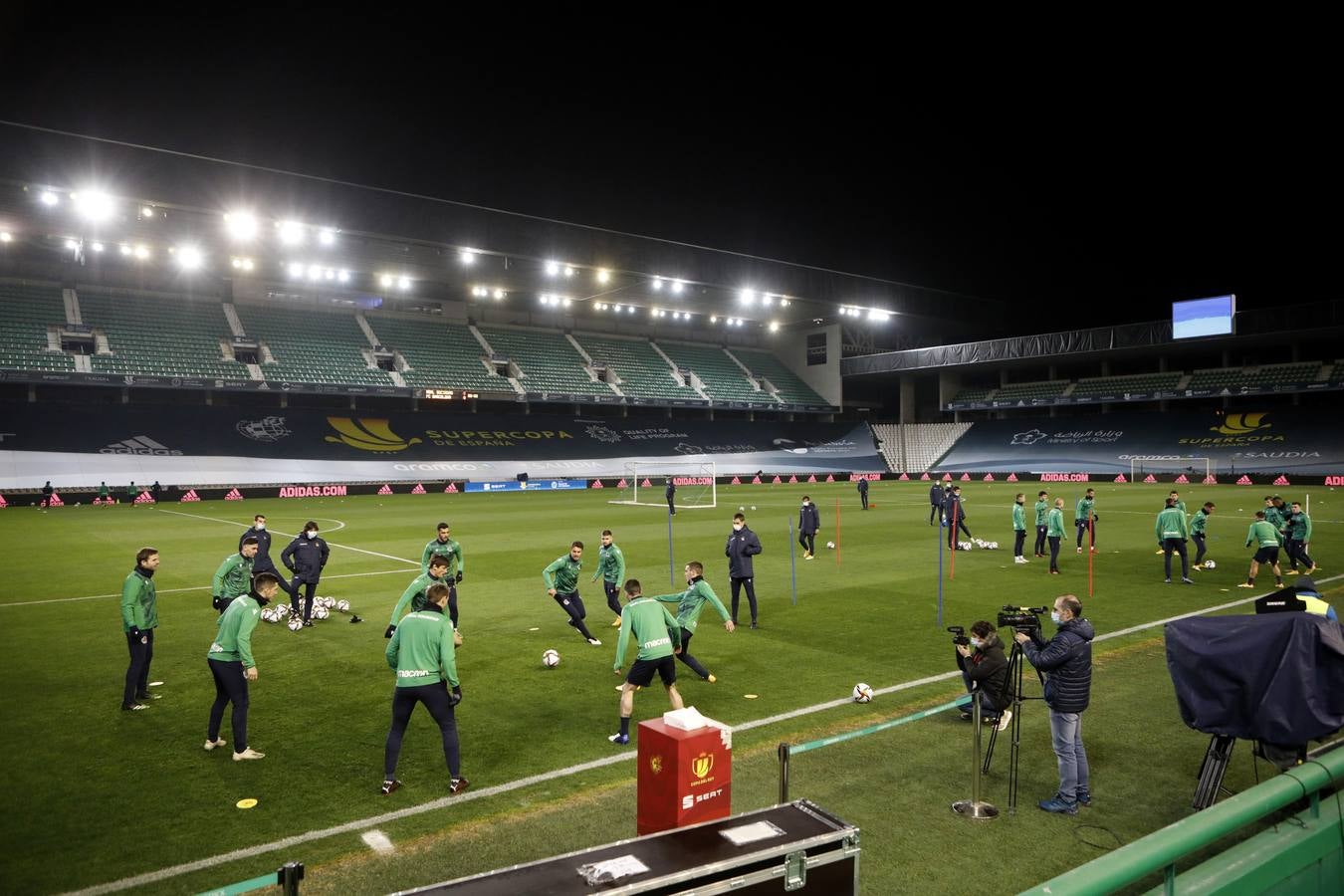 Las mejores imágenes del entreno de la Real Sociedad en Córdoba