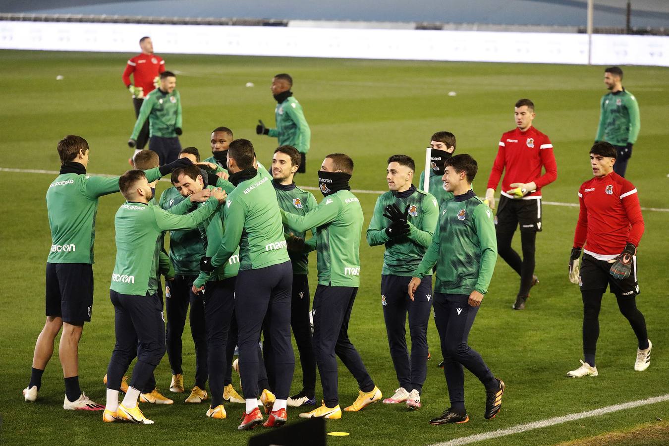 Las mejores imágenes del entreno de la Real Sociedad en Córdoba