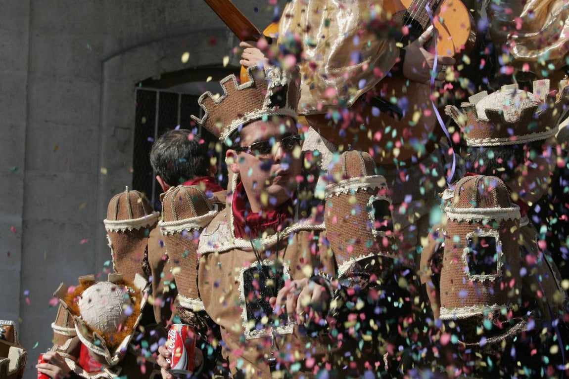 Los coros en la plaza. 'Relebión a bordo de la patera Mangoli', de la Salle Viña.