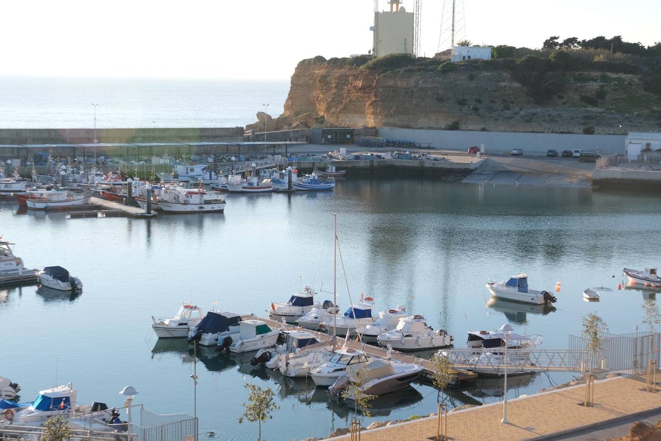 FOTOS: Así ha sido la visita de Juanma Moreno a Cádiz