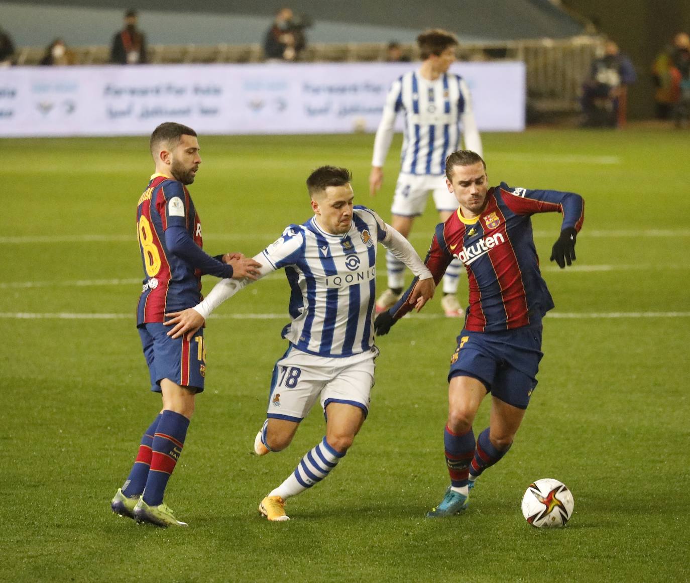 El Barcelona - Real de la Supercopa en El Arcángel de Córdoba, en imágenes