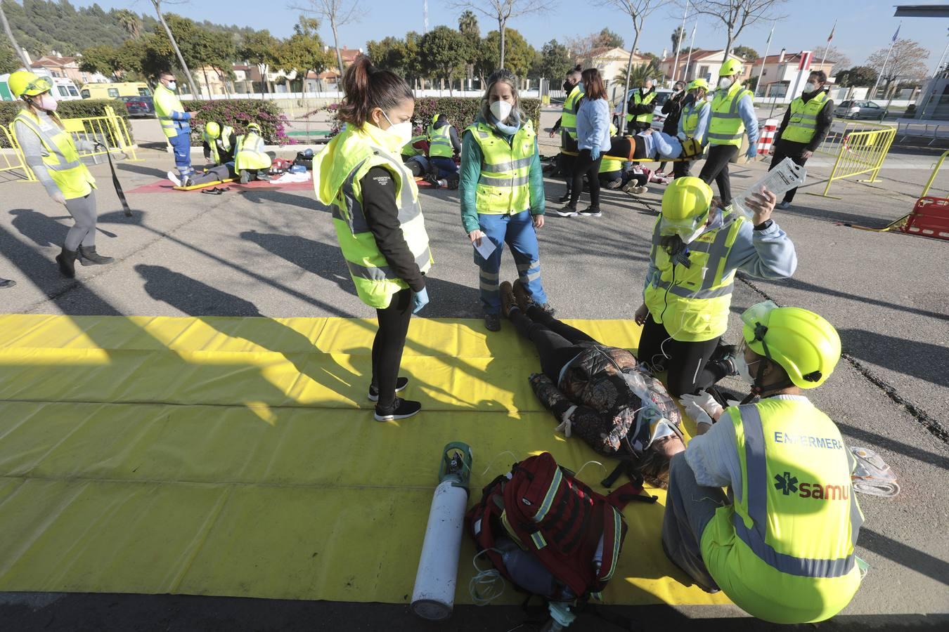 En imágenes, simulacro de actuación en la Escuela de Emergencias SAMU