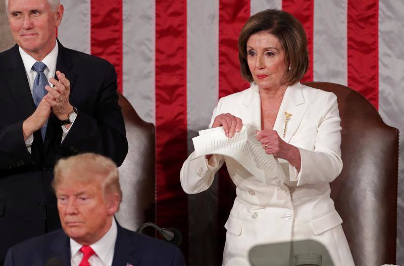 Discurso rompedor. La presidenta de la Cámara de Representantes, Nancy Pelosi rompe el discurso del presidente de Estados Unidos, Donald Trump