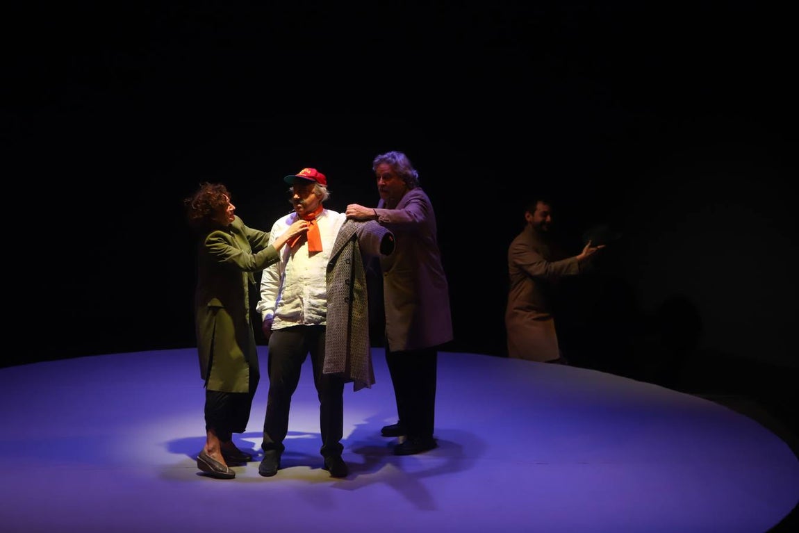 La sátira del «procés» de Els Joglars en Córdoba, en imágenes